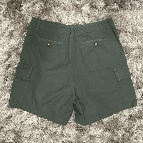 Cherokee women green 100% cotton cargo shorts. Size 14.  NWOT. - Picture 2 of 7